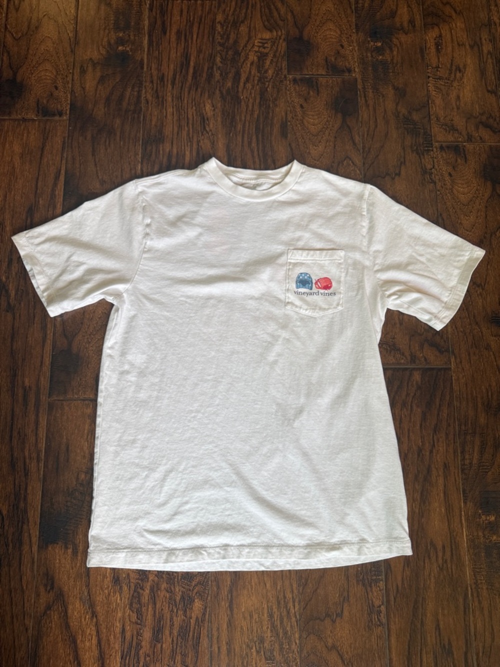 Vineyard Vines Baseball White Short Sleeve Pocket Tee, size boys XL
